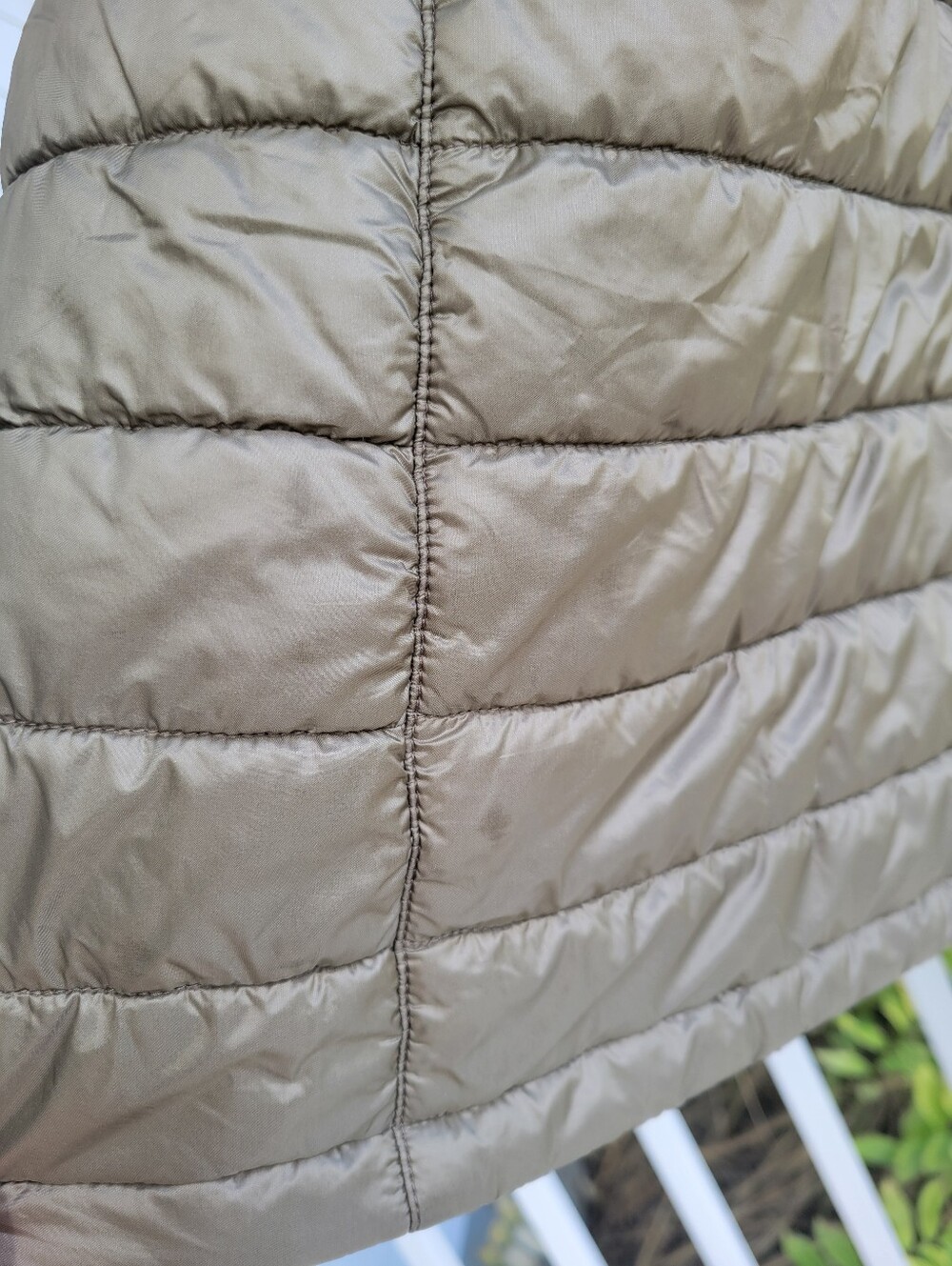 PATAGONIA Women's Puffer Coat, Size-XL, Color- Olive Green - Picture 6 of 16